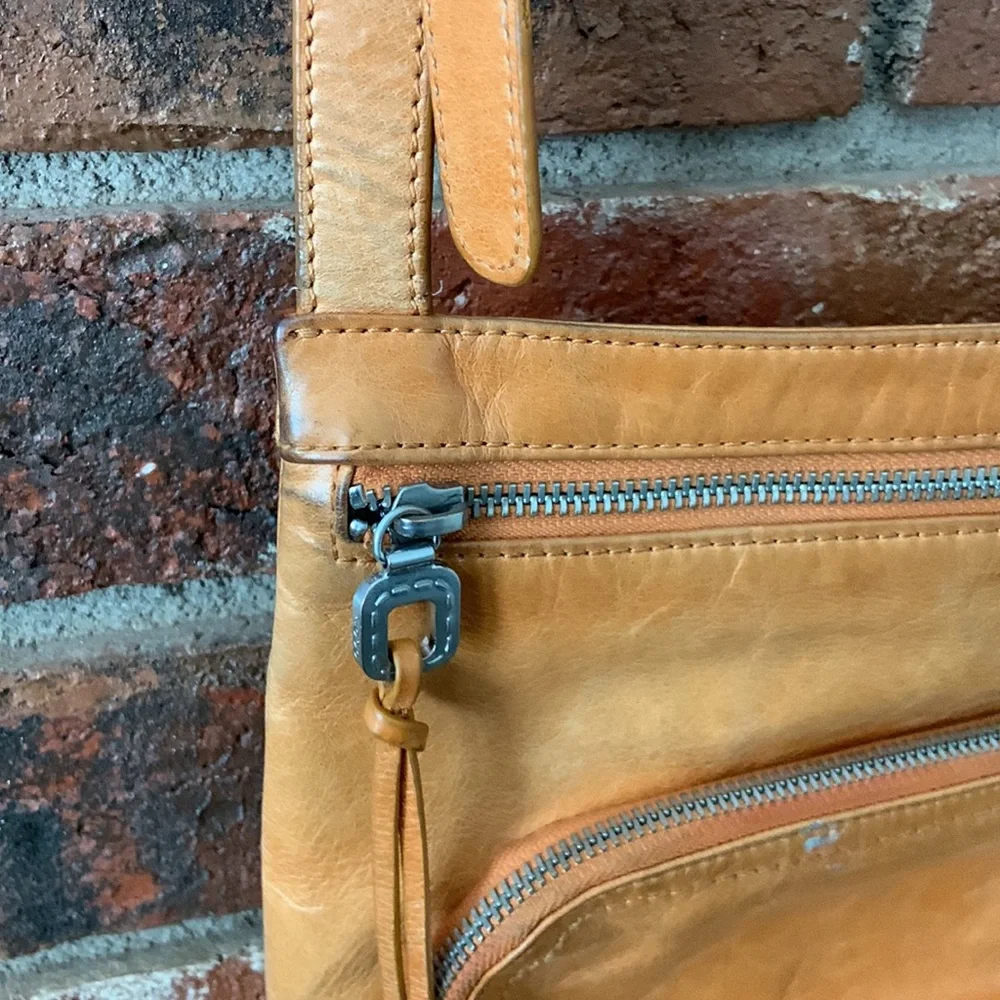 Hobo Vintage The Original Tan Leather Crossbody Bag